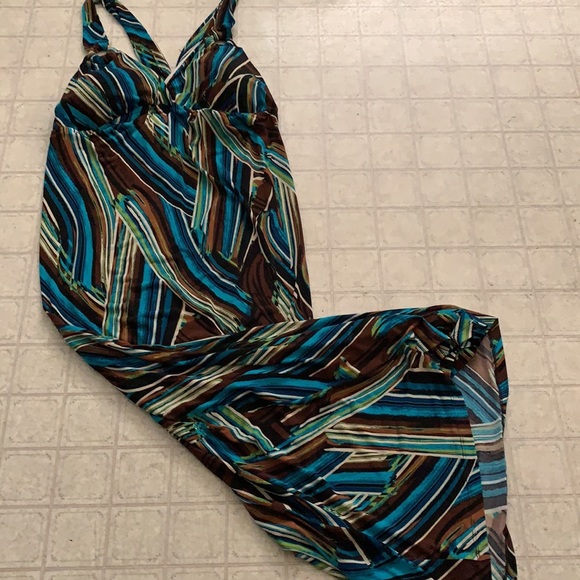 Long halter style dress with padded built in bra - Picture 2 of 7